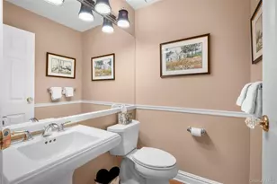 1102 Fairway Green, Mamaroneck, NY 10543 - Photo 17