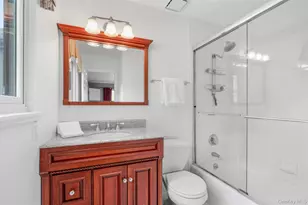 1102 Fairway Green, Mamaroneck, NY 10543 - Photo 29