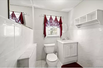 136 Roundhill Drive, Yonkers, NY 10710 - Photo 31