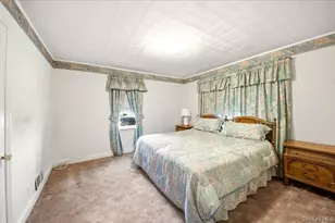 136 Roundhill Dr, Yonkers, NY 10710 - Photo 17