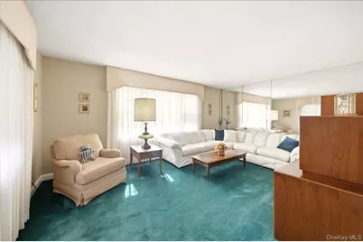 136 Roundhill Drive, Yonkers, NY 10710 - Photo 15