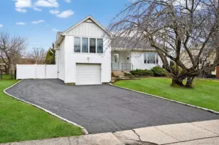 21 Jonquill Ln, Kings Park, NY 11754 - Photo 3