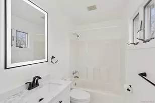 4 Carols Way, Hampton Bays, NY 11946 - Photo 23