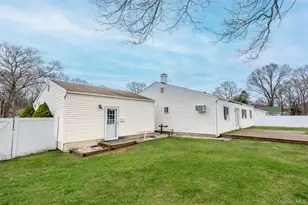 35 Timber Trail Ln, Medford, NY 11763 - Photo 33