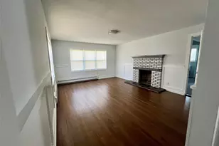 30 Lombardy Dr, Shirley, NY 11967 - Photo 7