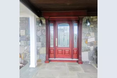 10 Foxwood Lane, Thornwood, NY 10594 - Photo 1