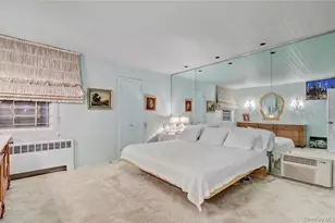 37 Patton Blvd, New Hyde Park, NY 11040 - Photo 15