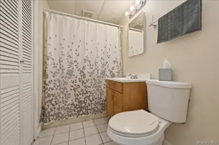 113 Hickory Ln, Levittown, NY 11756 - Photo 11