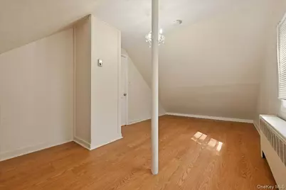 113 Hickory Lane, Levittown, NY 11756 - Photo 9