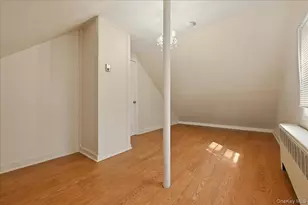 113 Hickory Ln, Levittown, NY 11756 - Photo 9