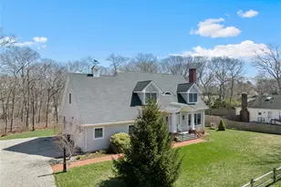 360 Masters Rd, Laurel, NY 11948 - Photo 5