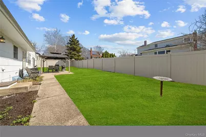 50 Penn Street, Port Jefferson Station, NY 11776 - Photo 29