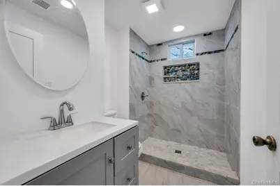 3 Adams Road, Central Islip, NY 11722 - Photo 11