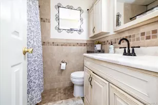 35 Alice Ct, East Rockaway, NY 11518 - Photo 11