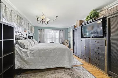 35 Alice Court, East Rockaway, NY 11518 - Photo 13