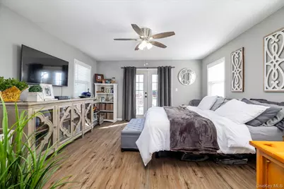 35 Alice Court, East Rockaway, NY 11518 - Photo 17