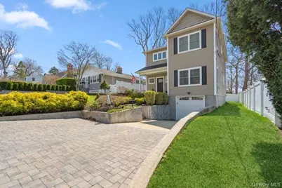 4 Knollwood Avenue, Bayville, NY 11709 - Photo 3