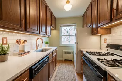 25167 61st Avenue #693, Little Neck, NY 11362 - Photo 17