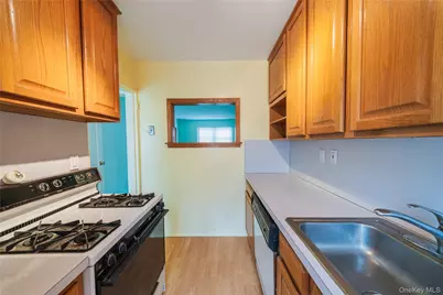 25167 61st Avenue #693, Little Neck, NY 11362 - Photo 19