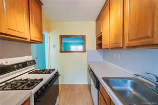 251-67 61st Ave, Little Neck, NY 11362 - Photo 19