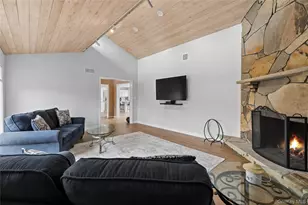 3 Harbor Rd, Hampton Bays, NY 11946 - Photo 11