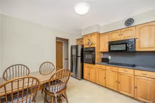 35 W Chestnut St, Farmingdale, NY 11735 - Photo 11