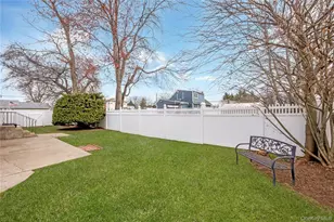 35 W Chestnut St, Farmingdale, NY 11735 - Photo 23