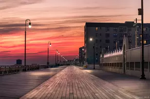 105 Mitchell Ave, Long Beach, NY 11561 - Photo 41