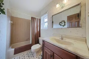 19 Woodoak Ln, Huntington, NY 11743 - Photo 15