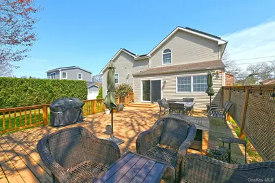182 Siegel Boulevard, Babylon, NY 11702 - Photo 31