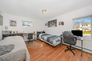 270 26th St, Copiague, NY 11726 - Photo 15