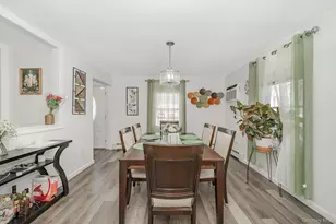 270 26th St, Copiague, NY 11726 - Photo 7