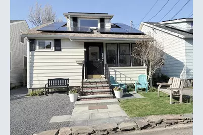 32 9th Avenue, Sea Cliff, NY 11579 - Photo 1
