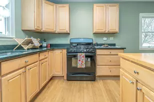 32 9th Ave, Sea Cliff, NY 11579 - Photo 17