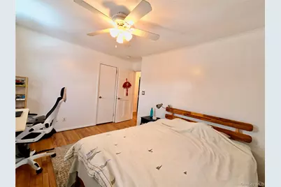 10 Kings Park Road, Commack, NY 11725 - Photo 13