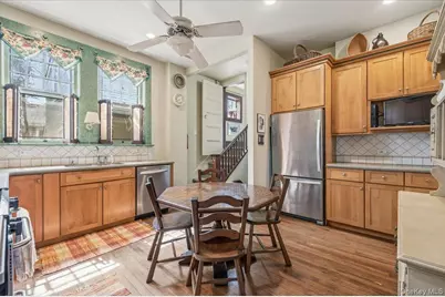 353 Bedford Avenue, Uniondale, NY 11553 - Photo 15