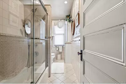 353 Bedford Avenue, Uniondale, NY 11553 - Photo 35