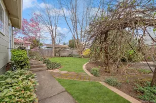 353 Bedford Ave, Uniondale, NY 11553 - Photo 37