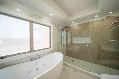 22 Sleepy Lane, Hicksville, NY 11801 - Photo 17