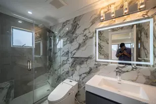 22 Sleepy Ln, Hicksville, NY 11801 - Photo 15