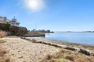 8 Canal Way, Hampton Bays, NY 11946 - Photo 23