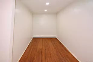 1510 Beach 12 St, Far Rockaway, NY 11691 - Photo 9