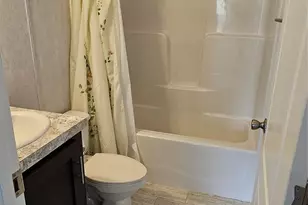 525-B26 Riverleigh Ave, Riverhead, NY 11901 - Photo 13