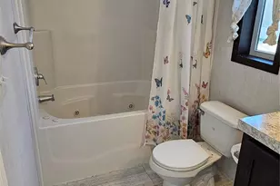 525-B26 Riverleigh Ave, Riverhead, NY 11901 - Photo 9