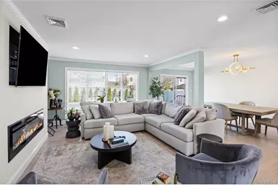 85 Massapequa Avenue, Massapequa, NY 11758 - Photo 9