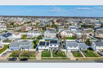 85 Massapequa Avenue, Massapequa, NY 11758 - Photo 35