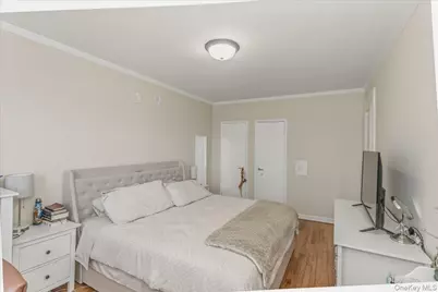 250 Central Avenue #C111, Lawrence, NY 11559 - Photo 17