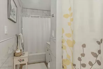 250 Central Avenue #C111, Lawrence, NY 11559 - Photo 21