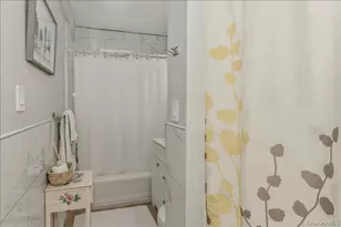 250 Central Ave, Lawrence, NY 11559 - Photo 21