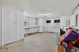 184 Dubois St, Newburgh, NY 12550 - Photo 33